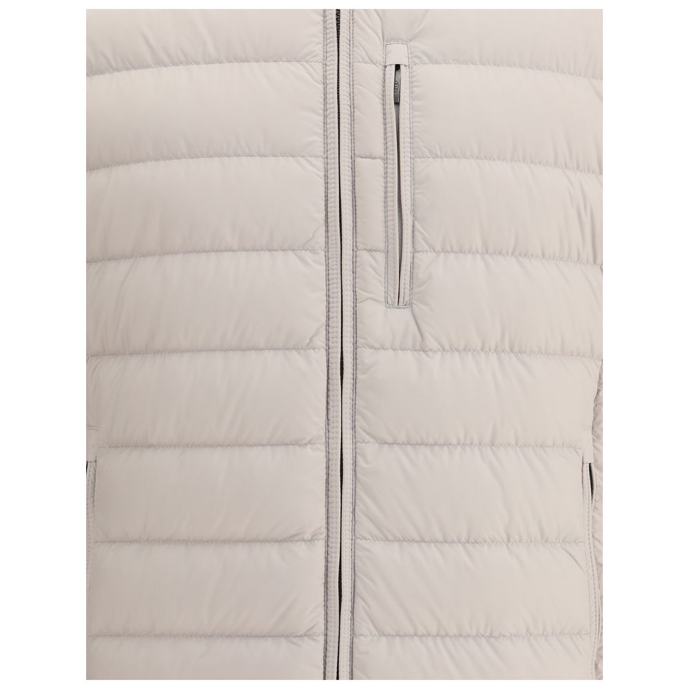 سترة بغطاء رأس في اللحظة الأخيرة