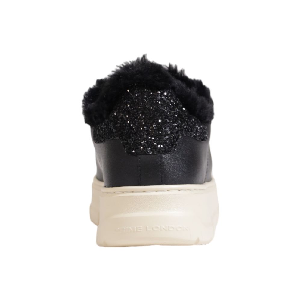 حذاء رياضي من الجلد الأسود