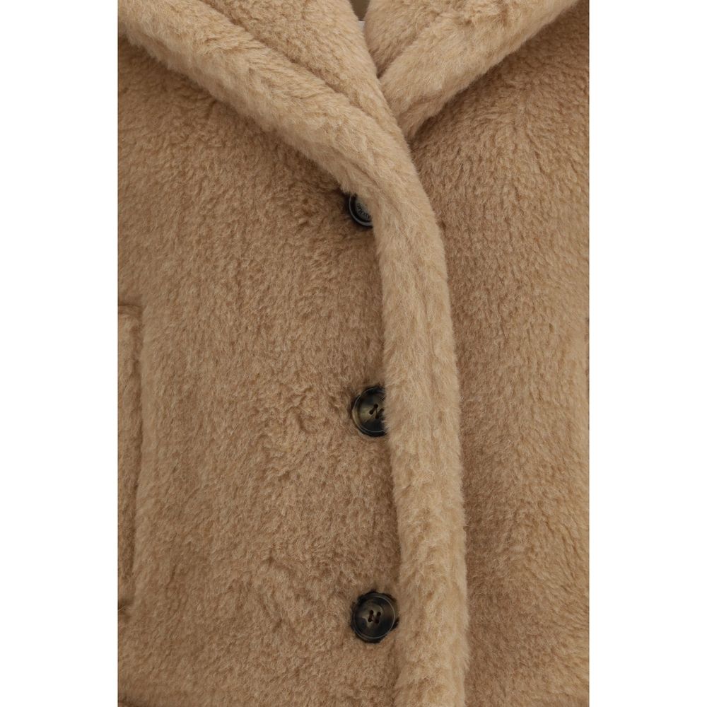 Beige Alpaca Vicugna Pacos Coat