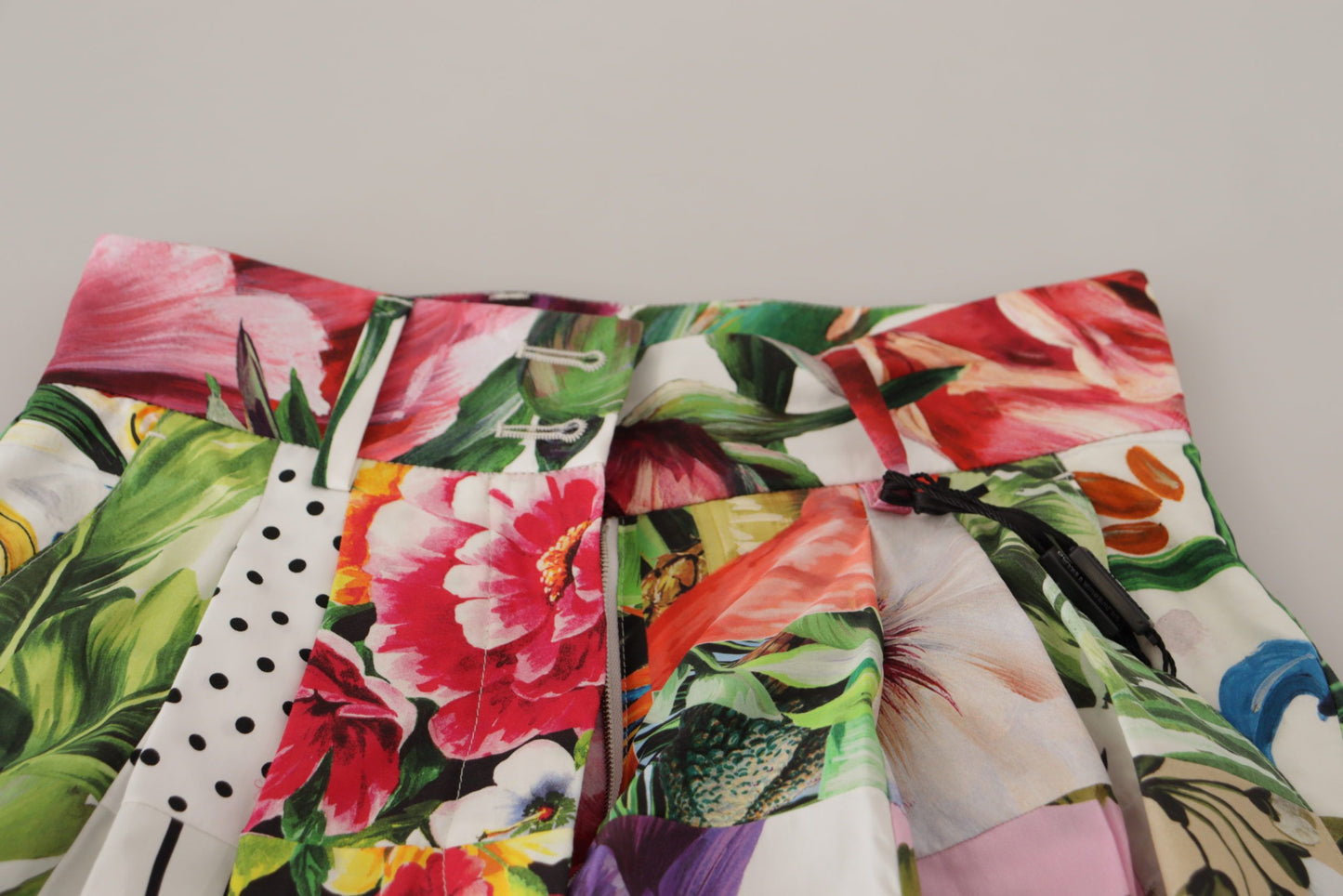 شورت قصير متعدد الألوان بخصر مرتفع