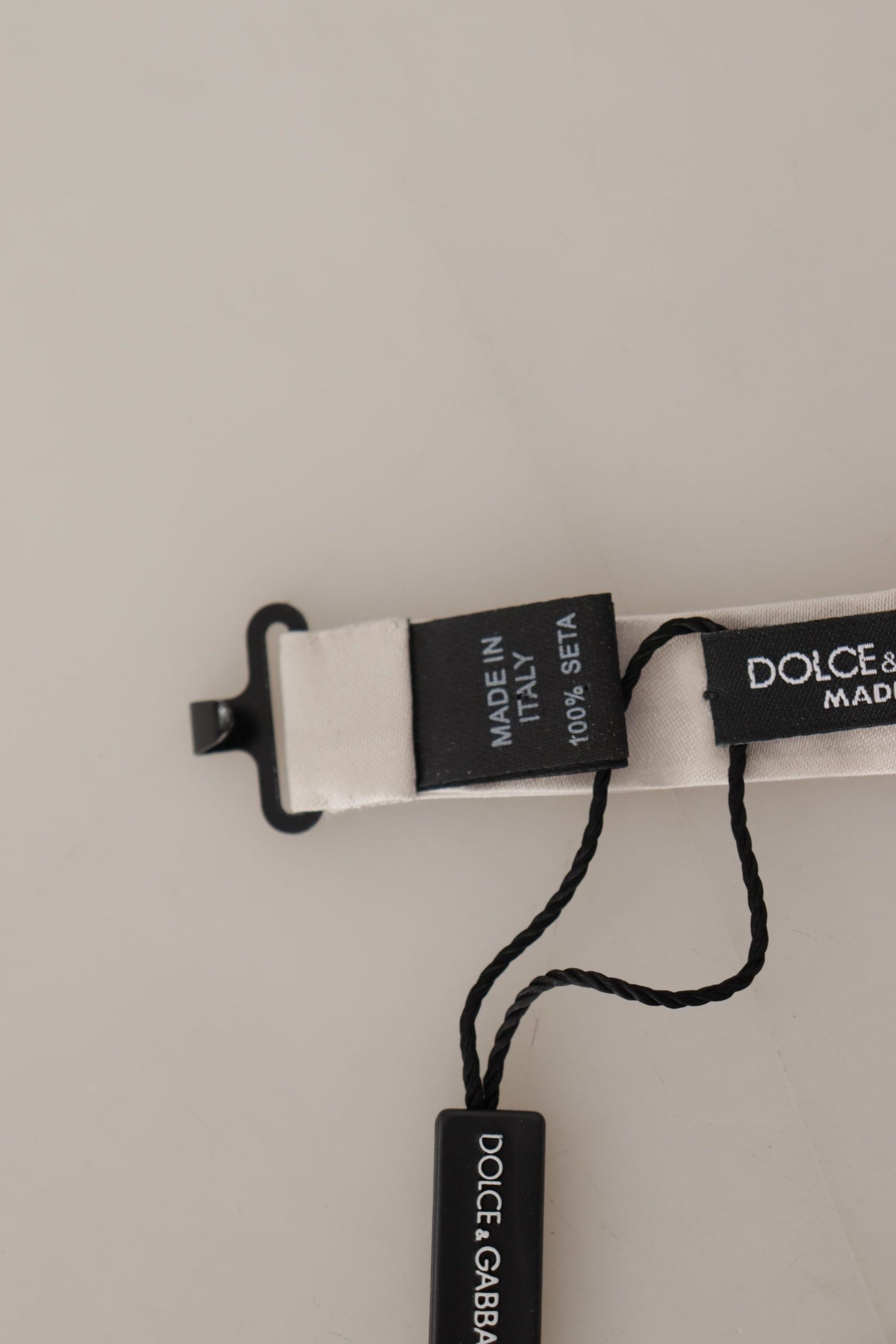 ربطة عنق بابيلون قابلة للتعديل مصنوعة من الحرير بنسبة 100% باللون الرمادي