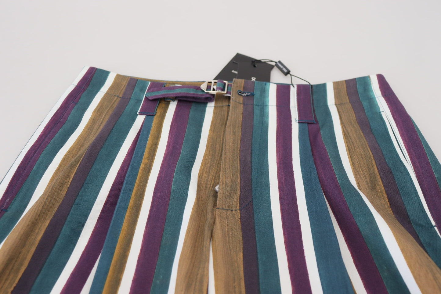 شورت قطني مطاطي مخطط متعدد الألوان