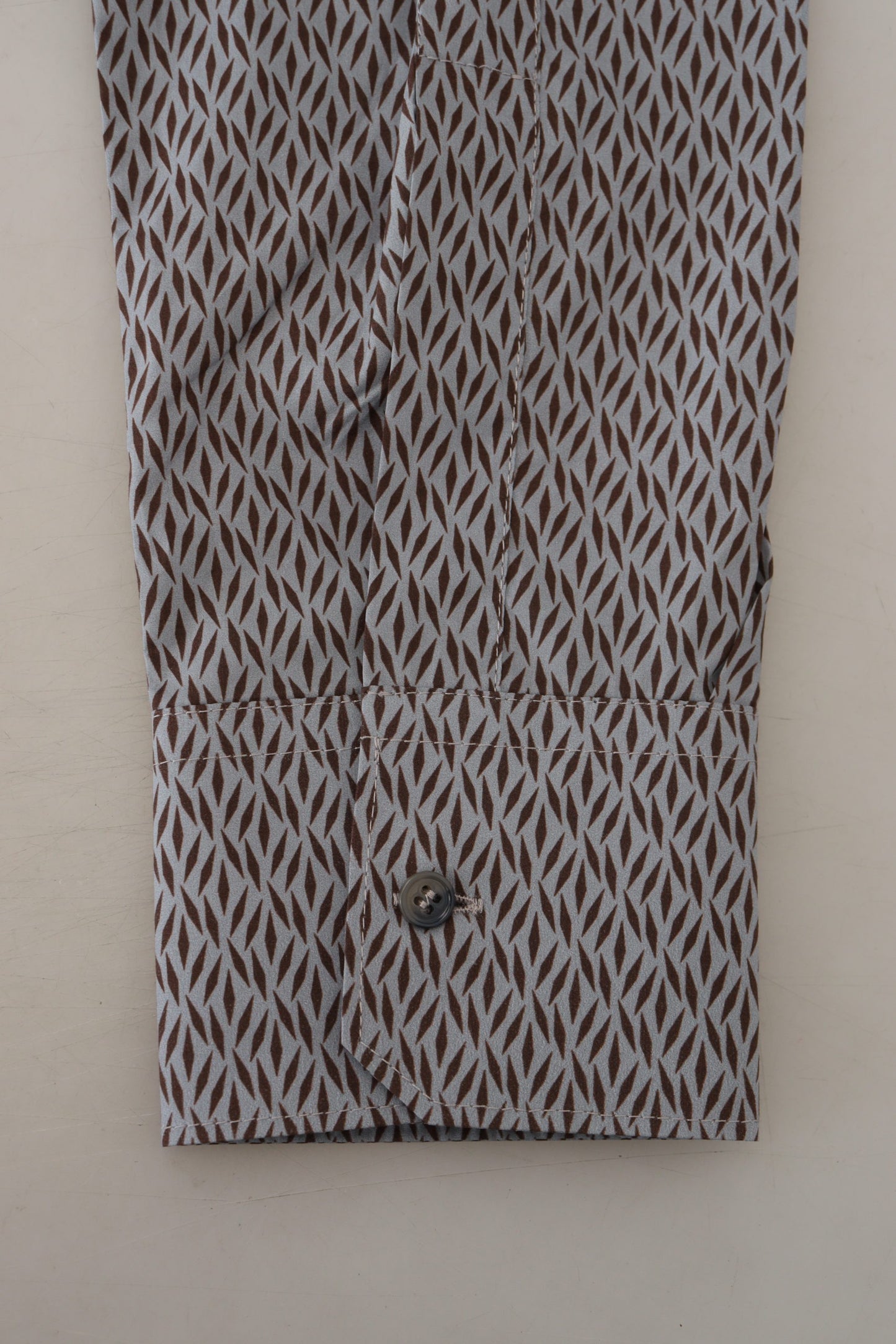 قميص رسمي ضيق باللون الرمادي والبني والذهبي