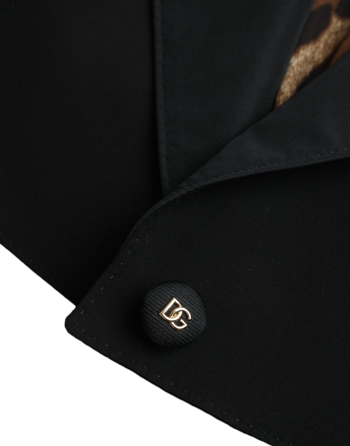 جاكيت قصير بأكمام منفوخة من البوليستر باللون الأسود