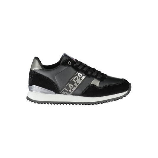 Smarte sorte snøresneakers med kontrastdetaljer