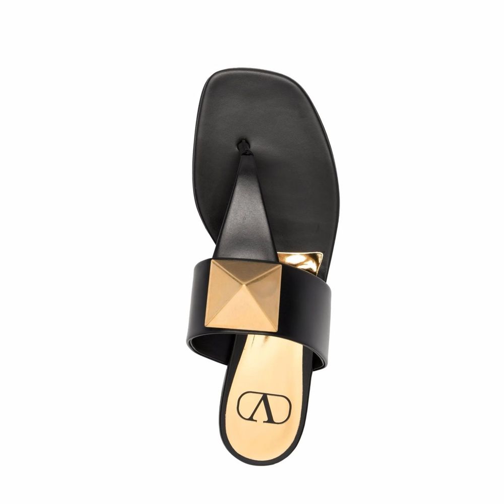 One Stud sandals