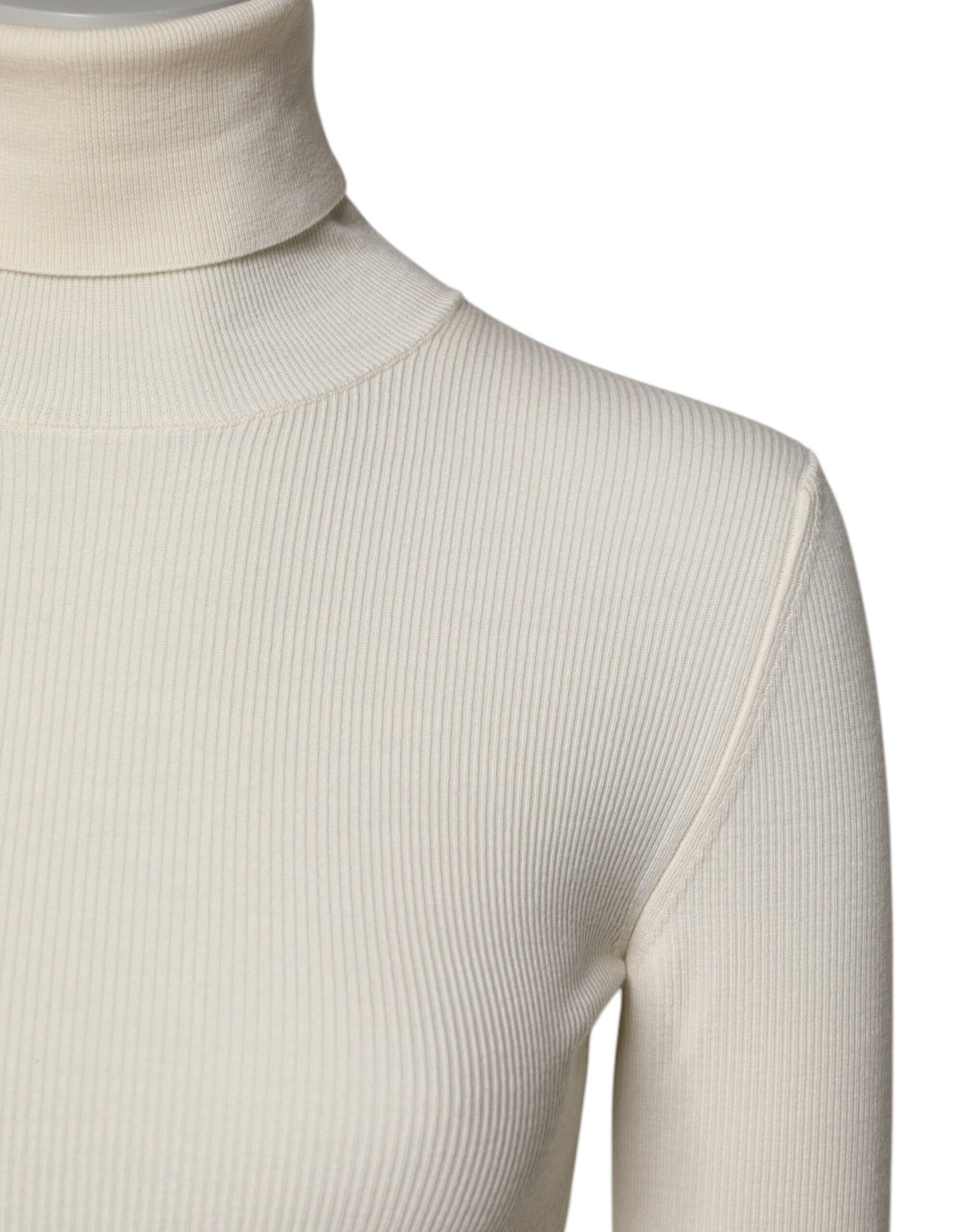 Cream Long Sleeves Turtleneck Slim Sweater