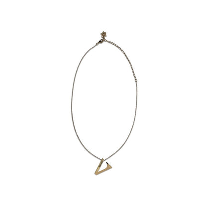قلادة على شكل سلسلة على شكل حرف V