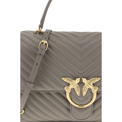 حقيبة يد سيدة الحب