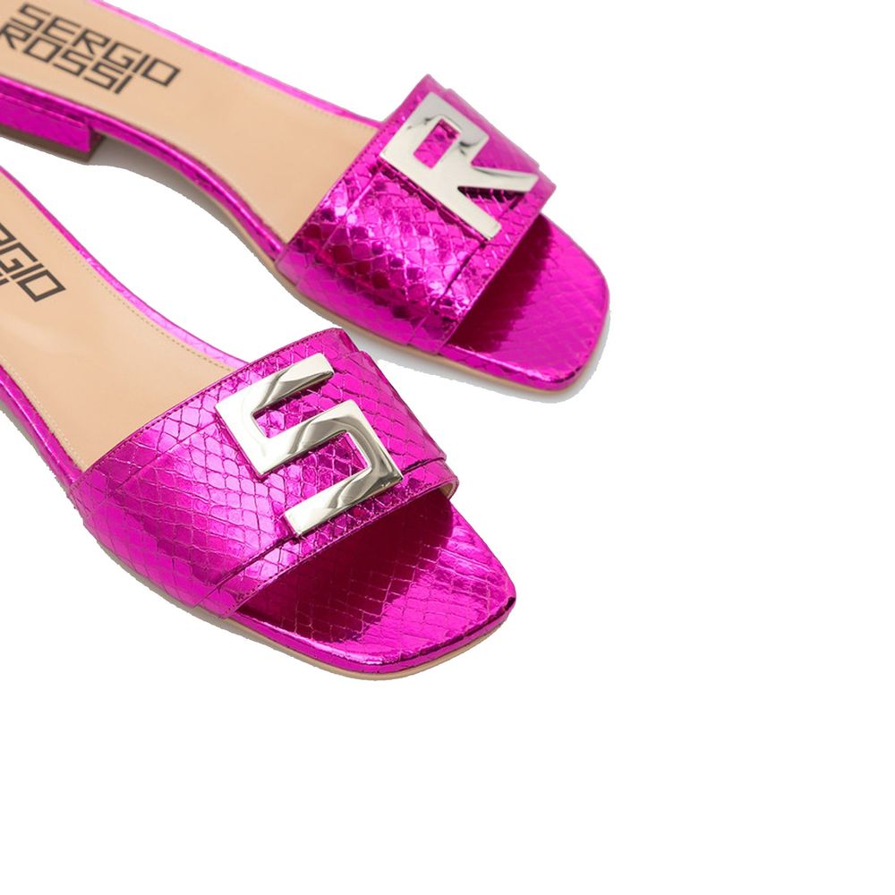 صنادل جلدية مسطحة