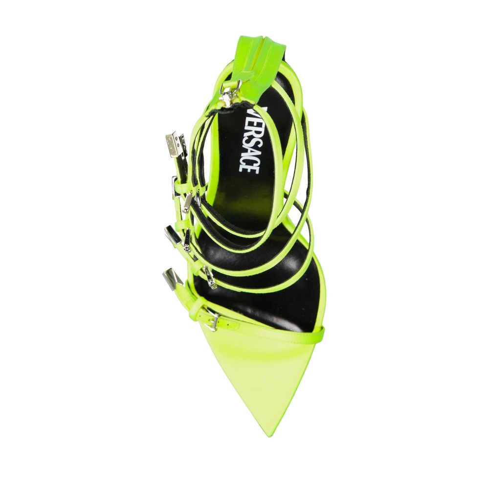 صنادل ذات رؤوس رفيعة